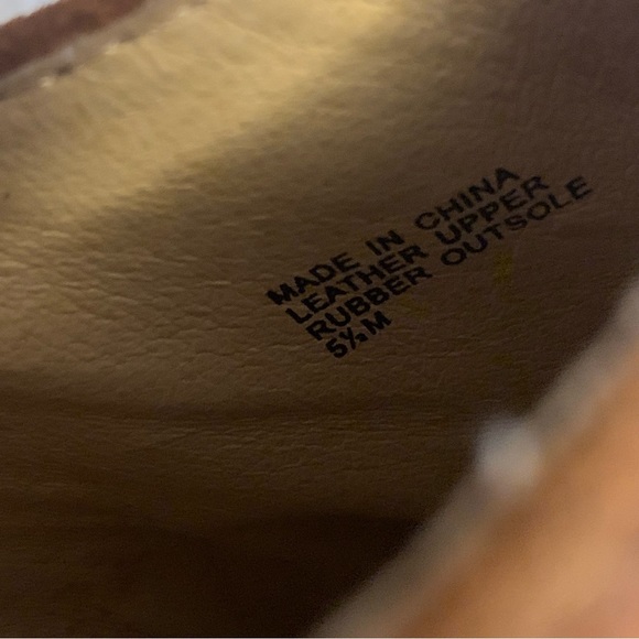 Women’s 5 1/2 M MICHAEL KORS Brown Suede Leather High Wedge Heel Bootie Shoes - Picture 12 of 14